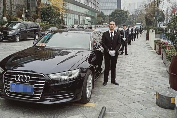 成都企業(yè)租車費(fèi)用要多少？