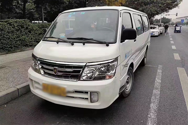 成都租車14座車哪家好?成都租車公司排名_排行榜_信譽(yù)好_口碑好的租車公司