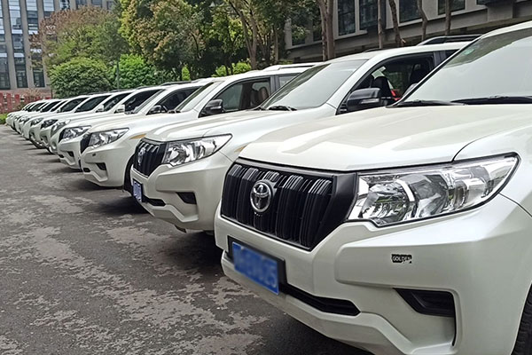成都租車進(jìn)藏一周大概需要多少錢？