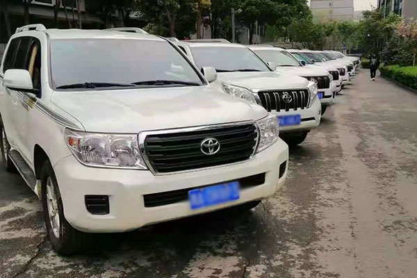 成都租車去拉薩多少錢一天？
